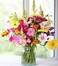 Fresh flower styling ideas for elegant everyday living blog post